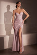 Vestido ajustado sin mangas con brillo y abertura de Ladivine T707