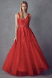 Vestido de tul con apliques florales y cuello en V de Juliet 224