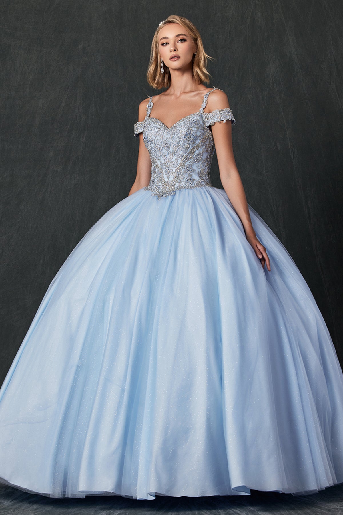 Vestido de Quinceanera  bordado de Juliet 1430