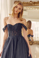 Vestido de tul bordado sin hombros by Juliet 280