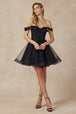 Vestido corto con hombros descubiertos bordado de Juliet 880