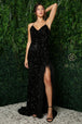 Vestido ajustado de lentejuelas y plumas de Nox Anabel R1059
