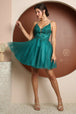 Vestido Corto Bordado Cuello en V de Nox Anabel E779