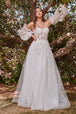 Vestido de novia de tul en capas sin tirantes y encaje de Ladivine CD962W