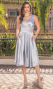 Vestido largo hasta el té con detalle plisado y sin mangas Dancing Queen 3323A