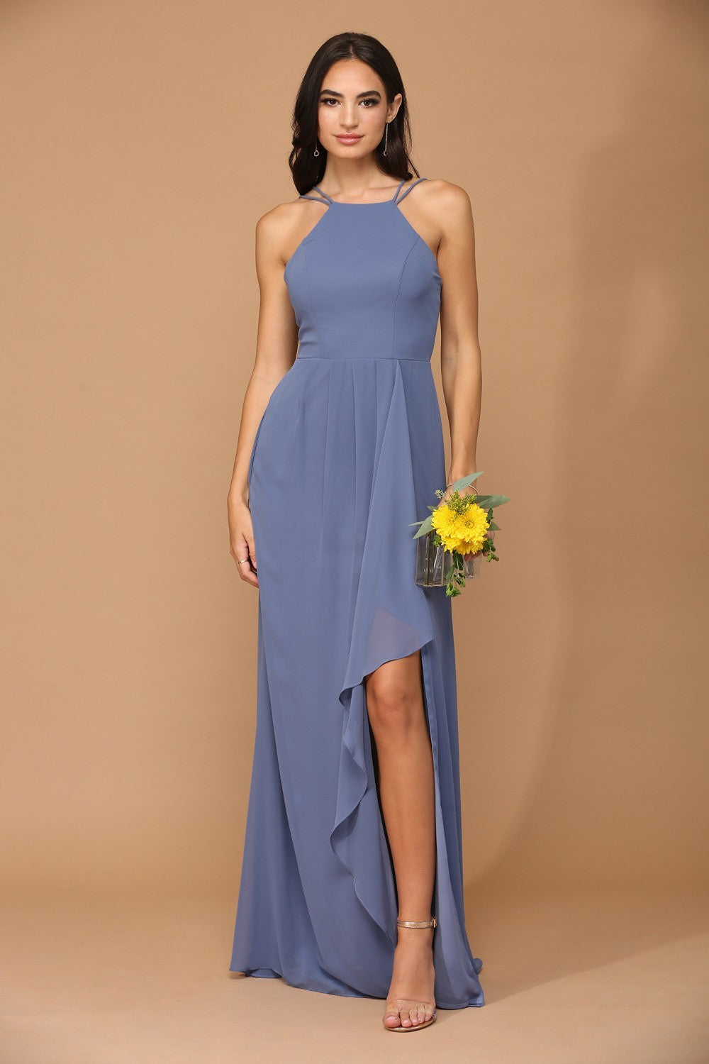 Vestido de gasa con escote halter, detalles de volantes y abertura frontal EVA 3440