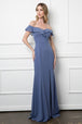 Vestido de gasa con volantes en los hombros y abertura frontal EVA 3438
